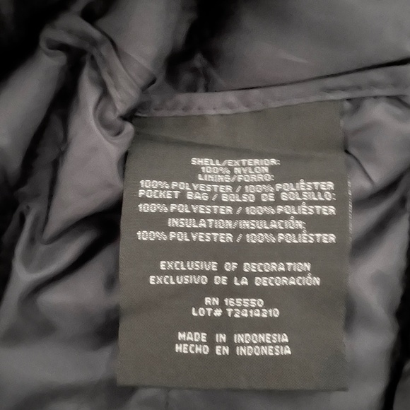 NWT 32 Degrees Lightweight Poly-fill Packable Vest Sz M, L, XL Black - Picture 3 of 6